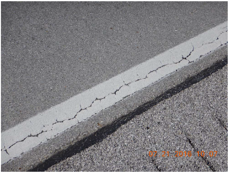 Figure 7.5: Pulaski County, Edge Cracking, Thinlay